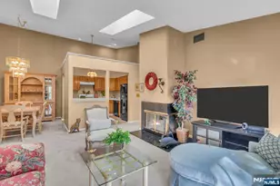 212 Larch Ln, Mahwah, NJ 07430 - Photo 3