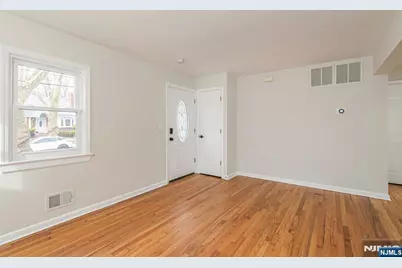 1653 Ardsley Court, Teaneck Township, NJ 07666 - Photo 5