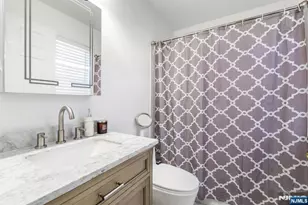 127 Stratford Dr 1028, Nutley, NJ 07110 - Photo 19