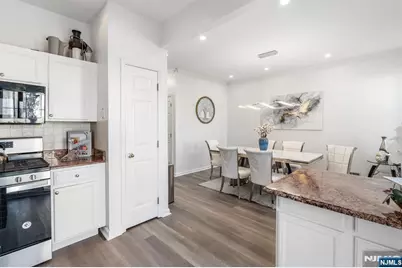 127 Stratford Drive 1028 #1028, Nutley, NJ 07110 - Photo 9