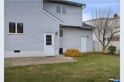 128 Lee Street, Elmwood Park, NJ 07407 - Photo 15