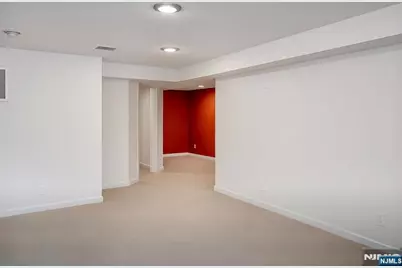 128 Lee Street, Elmwood Park, NJ 07407 - Photo 9