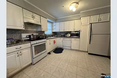 140 Palisades Boulevard 2nd Fl #2nd fl, Palisades Park, NJ 07650 - Photo 5