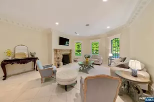 105 Chestnut Ridge Rd, Saddle River, NJ 07458 - Photo 7