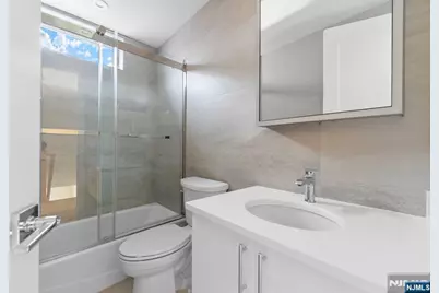 743 Kingsland Avenue, Ridgefield, NJ 07657 - Photo 21