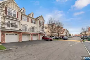 22 Marina Dr, Bayonne, NJ 07002 - Photo 21