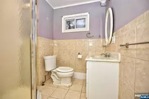 34 Summit Ave, Waldwick, NJ 07463 - Photo 9