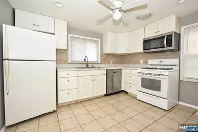 34 Summit Avenue, Waldwick, NJ 07463 - Photo 5