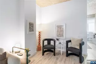 10 Commerce Ct 2E, Newark, NJ 07102 - Photo 7