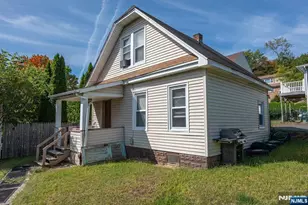 88 Avenue B, Haledon, NJ 07508 - Photo 23