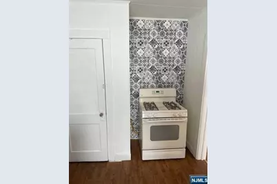 67 N Washington Avenue 3 #3, Bergenfield, NJ 07621 - Photo 3