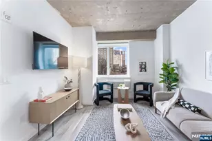 10 Commerce Ct 3C, Newark, NJ 07102 - Photo 7