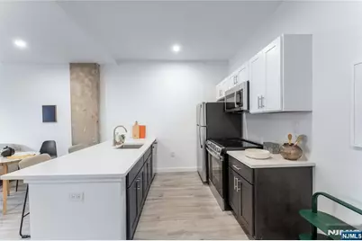 10 Commerce Court 3C #3C, Newark, NJ 07102 - Photo 3