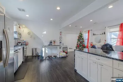 612 Schuyler Avenue, North Arlington, NJ 07031 - Photo 9