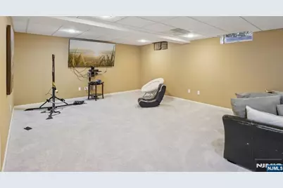 6 Sherry Court, Wayne, NJ 07470 - Photo 19