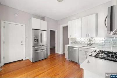 122 18th Street, Union City, NJ 07087 - Photo 7