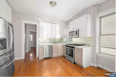 122 18th Street, Union City, NJ 07087 - Photo 5