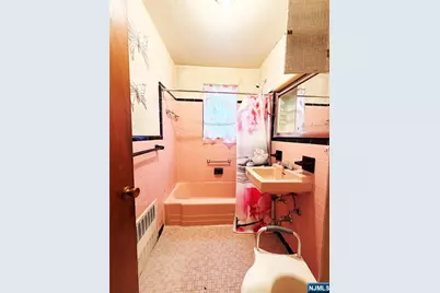 154 Bowers Street 204 #204, Jersey City, NJ 07307 - Photo 13