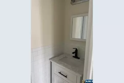 31-11 Broadway 2 #2, Fair Lawn, NJ 07410 - Photo 5