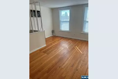 31-11 Broadway 2 #2, Fair Lawn, NJ 07410 - Photo 9