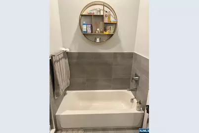 237 Lincoln Avenue 201 #201, Cliffside Park, NJ 07010 - Photo 9