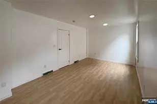 118 14th St, Prospect Park, NJ 07508 - Photo 5