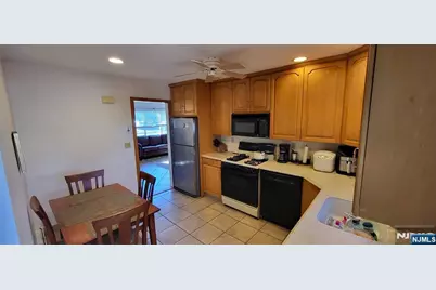 91 Fairhaven Drive, Midland Park, NJ 07432 - Photo 5