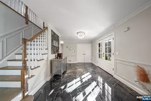 639 Pawnee Ln, Franklin Lakes, NJ 07417 - Photo 17