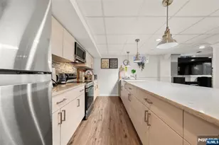 639 Pawnee Ln, Franklin Lakes, NJ 07417 - Photo 31