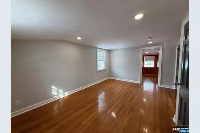 524 N Monroe Street 2 #2, Ridgewood, NJ 07450 - Photo 3