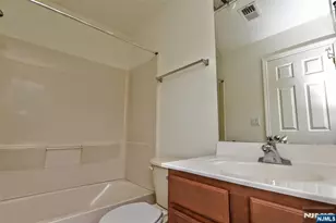 126 Blue Heron Dr, Secaucus, NJ 07094 - Photo 21