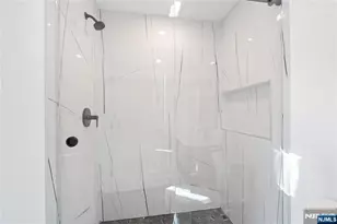 460 Greenmount Ave, Cliffside Park, NJ 07010 - Photo 25