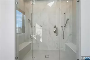 460 Greenmount Ave, Cliffside Park, NJ 07010 - Photo 15