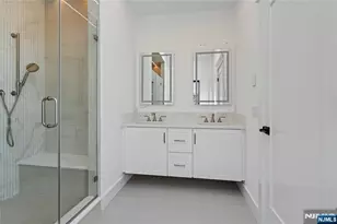 460 Greenmount Ave, Cliffside Park, NJ 07010 - Photo 5