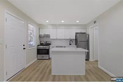 335 Paterson Avenue D #D, East Rutherford, NJ 07073 - Photo 7