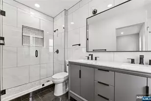 84 Hollywood Ave 1, East Orange, NJ 07018 - Photo 13