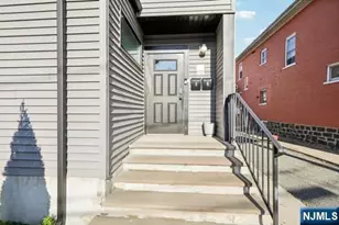 7 Laird Pl, Cliffside Park, NJ 07010 - Photo 5