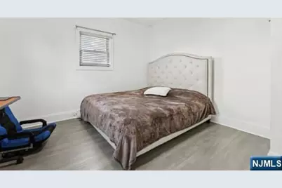 7 Laird Place, Cliffside Park, NJ 07010 - Photo 13