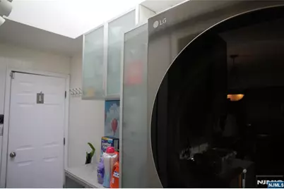 284 Hickory Avenue, Tenafly, NJ 07670 - Photo 21