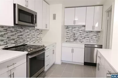 1600 Center Avenue 12C #12C, Fort Lee, NJ 07024 - Photo 9