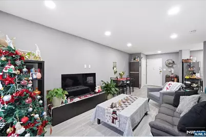 120 32nd Street 2N #2N, Union City, NJ 07087 - Photo 1