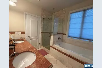 20 W Palisades Boulevard D #D, Palisades Park, NJ 07650 - Photo 11