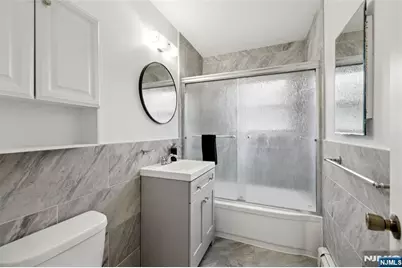 35 Edgewater, Edgewater, NJ 07020 - Photo 13