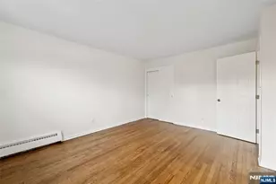 35 Edgewater, Edgewater, NJ 07020 - Photo 17