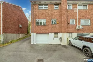 35 Edgewater, Edgewater, NJ 07020 - Photo 25