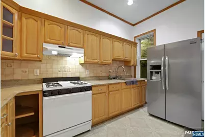 300 49th Street, Union City, NJ 07087 - Photo 9