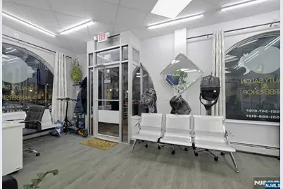 300 49th Street, Union City, NJ 07087 - Photo 15