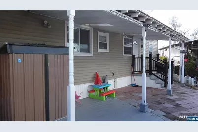 48 Helen Drive, Moonachie, NJ 07074 - Photo 3