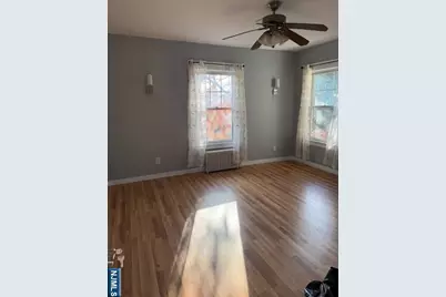 1067 Abbott Boulevard 2 #2, Fort Lee, NJ 07024 - Photo 9