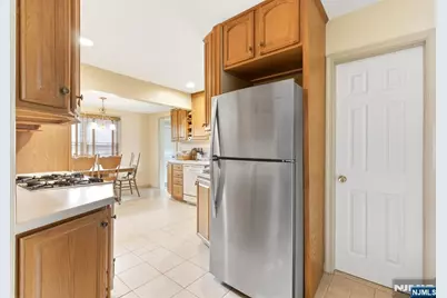 611 Boulton Avenue, Point Pleasant, NJ 08742 - Photo 5